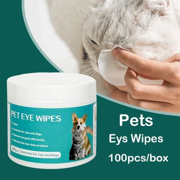 Pet eye wipes for dogs and cats by Mon ami à quatre pattes, showing soft wipes and a clean pet eye area.