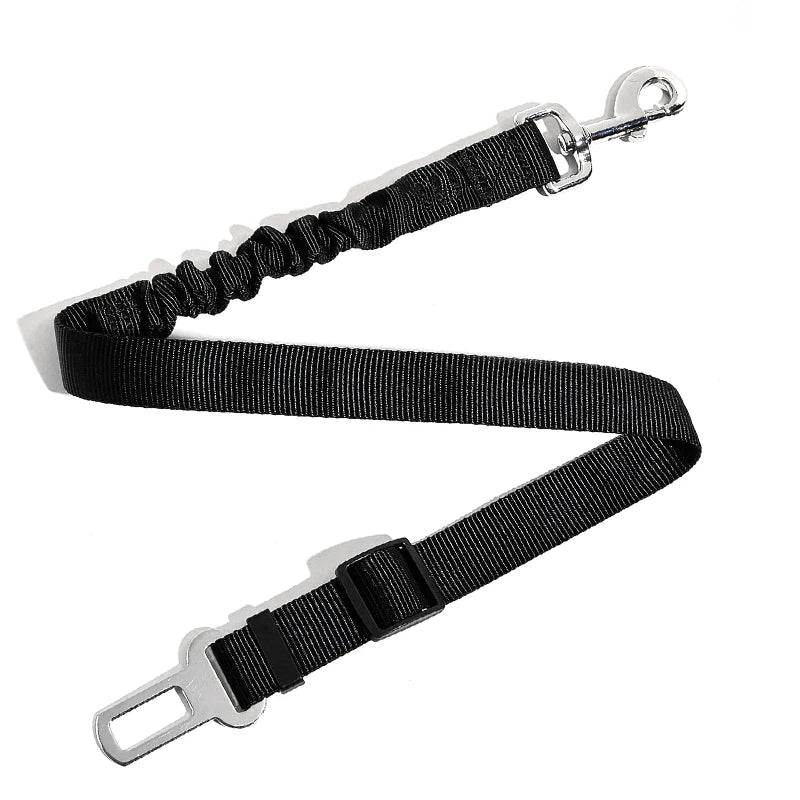 Dog car seat belt with bungee shock absorber by Mon ami à quatre pattes, showing adjustable strap and secure clasp