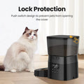 Mon ami à quatre pattes automatic cat and dog feeder with smart control, showing digital display and food compartments.