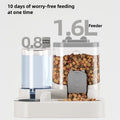 Large capacity cat feeder with water bowl by Mon ami à quatre pattes, showing the feeder's spacious design and water dish.